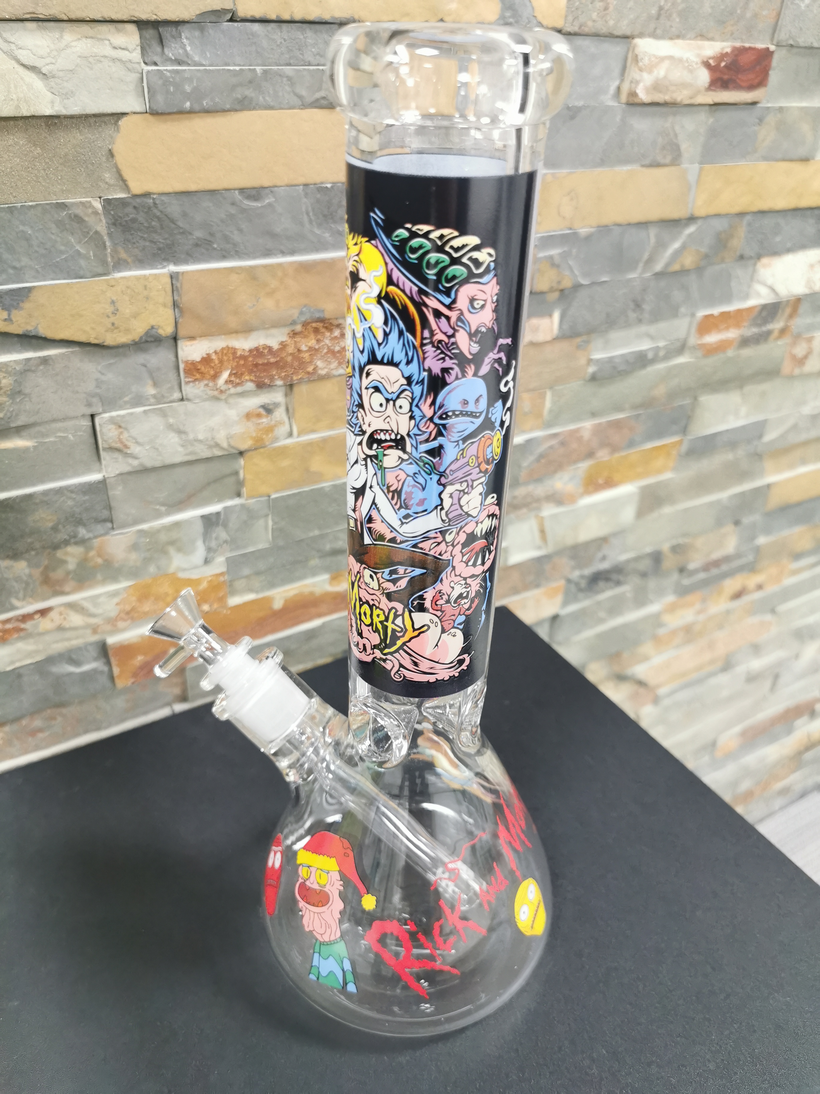Rick & Morty Bong - Large