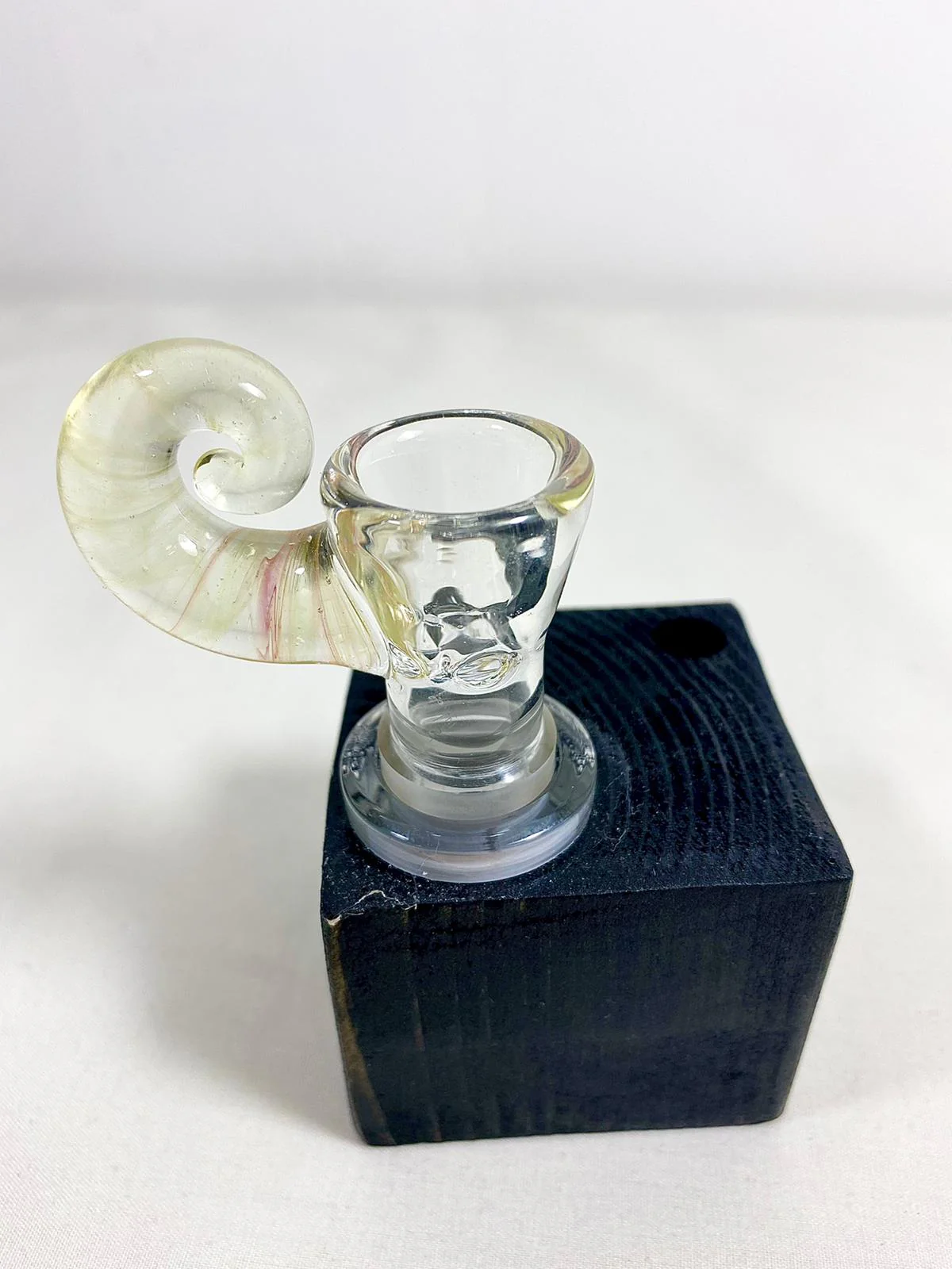 Algore Glass - 18mm Curled Up Horn Bowl (4 Holes) AG10