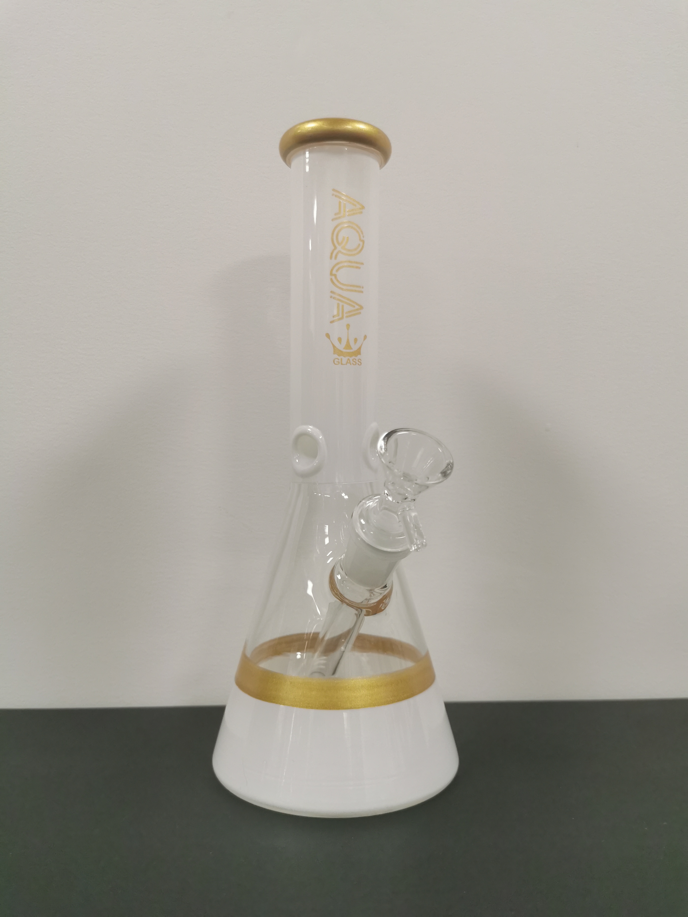 Aqua Bong - White/Gold 11in