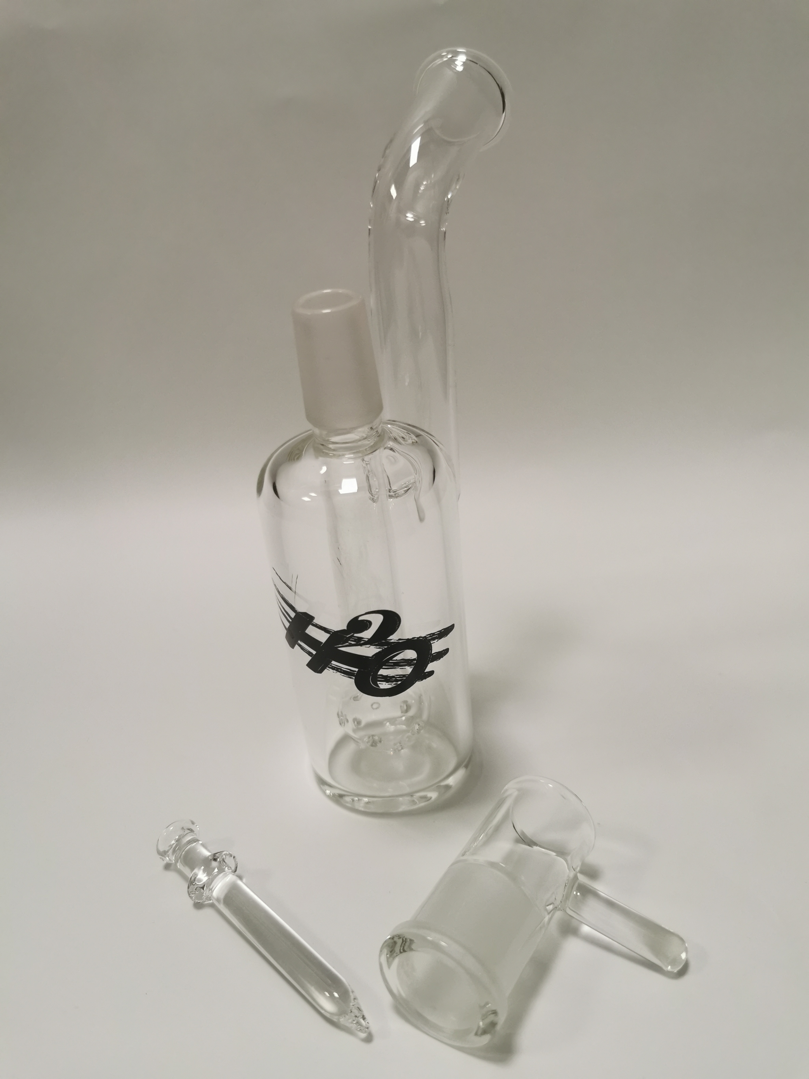H20 Glass Bong/Rig - 8inch Clear With Black Font